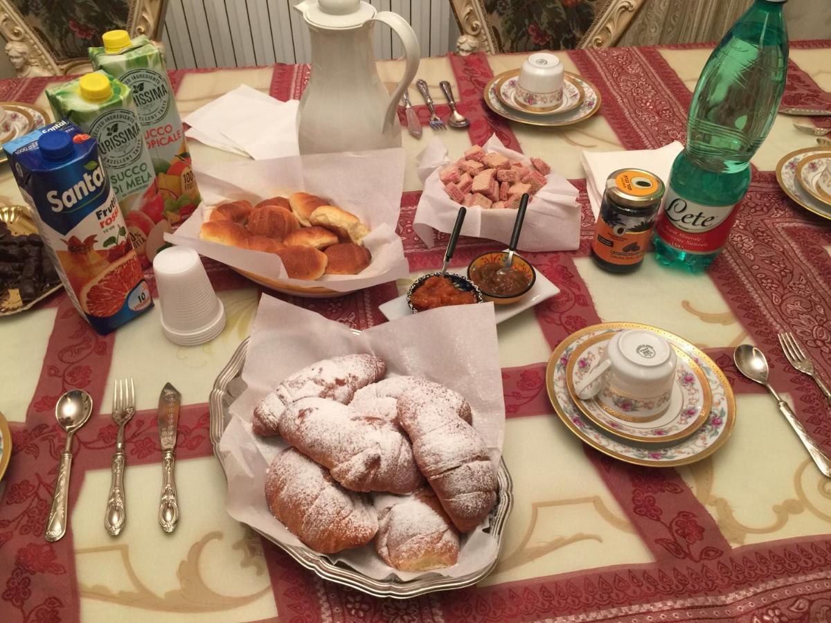 לינה וארוחת בוקר נאפולי Colazione Da Lolly מראה חיצוני תמונה